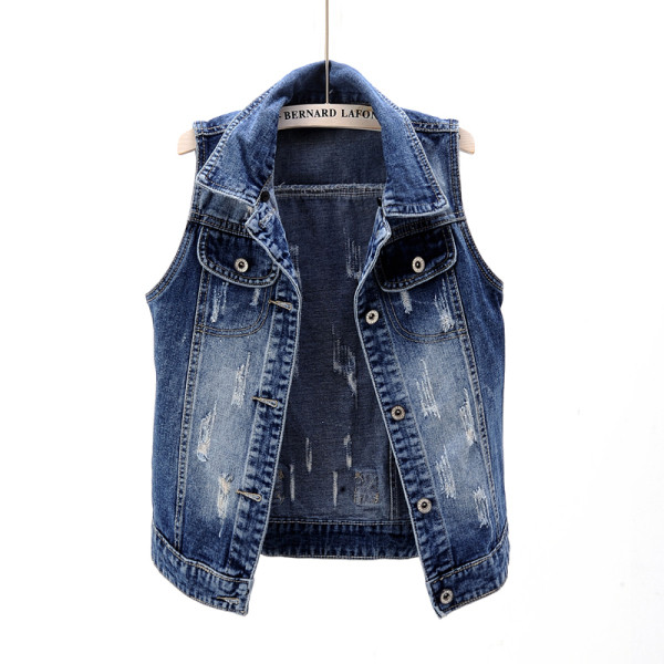 Juhuslik naiste teksavest kapuutsiga ja rebenenud motiividega