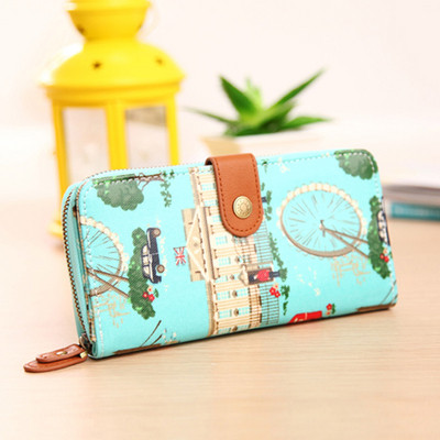 Γυναικείο πορτοφόλι με απλικέ χρώμα και μεταλλική στερέωση