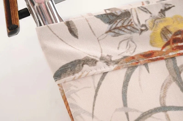 Modernas sieviešu bikses ar rakstu