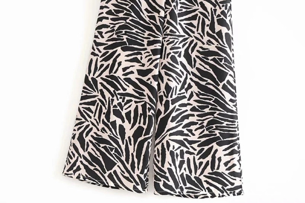 Ležerne ženske duge hlače sa životinjskim uzorkom