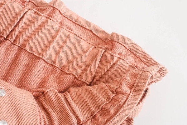 Moodsad naiste lühikesed püksid vööga – kõrge vöökoht