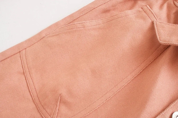 Moodsad naiste lühikesed püksid vööga – kõrge vöökoht