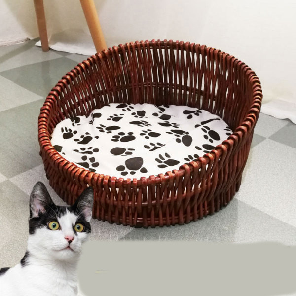 Universali kačių lova, pagaminta iš rotango