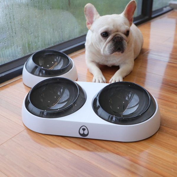 Barības un ūdens tvertne, kas piemērota suņiem un kaķiem