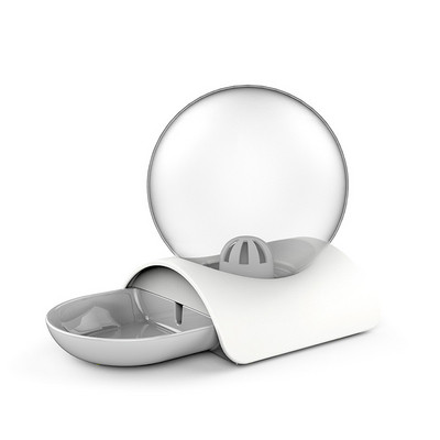 Ūdens dozators piemērots suņiem un kaķiem vairākās krāsās