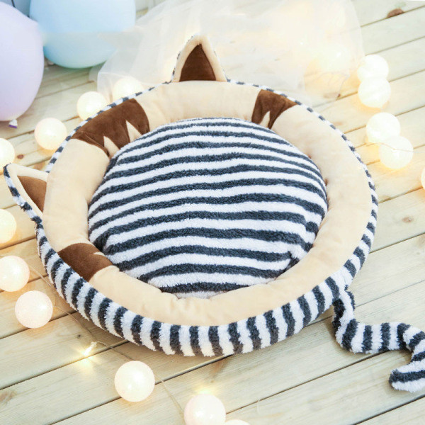 Βελούδινο κρεβάτι με στρογγυλό σχήμα