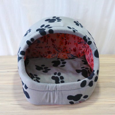 Palus poolkinnine maja - voodi kassidele