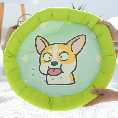 Spalvoto rašto miegmaišis tinka šunims ir katėms