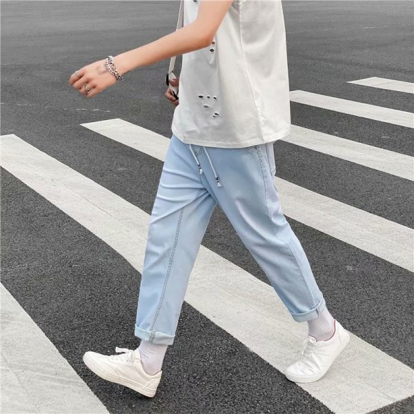 Meeste moodne teksapükste sirge paeltega mudel