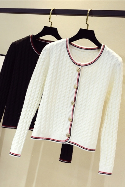 Uut mudelit ümara dekoltee ja nööpidega naiste kampsun