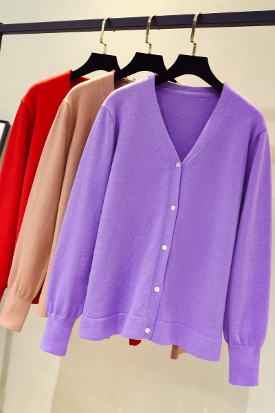 Vesta de dama tricotata cu decolteu spitz si maneci lungi