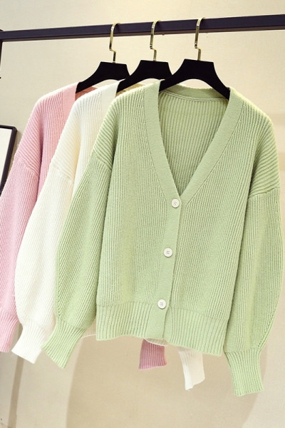 Vesta dama cu decolteu spitz - model lat