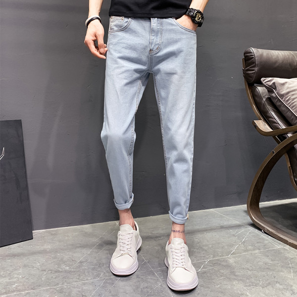 Ανδρικό τζιν κλασικό μοντέλο με τσέπες