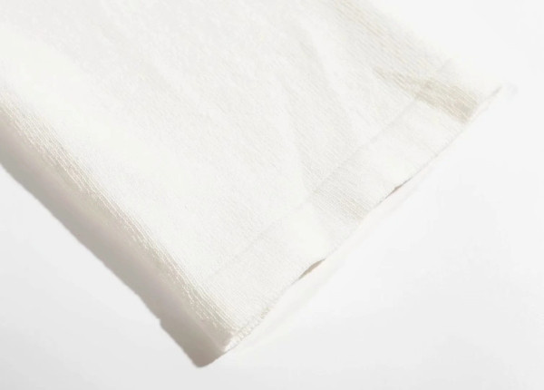 Modern női mellény hímzéssel és 7/8-as ujjakkal