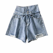 Női rövid farmer magas derékkal, szakadt elemekkel