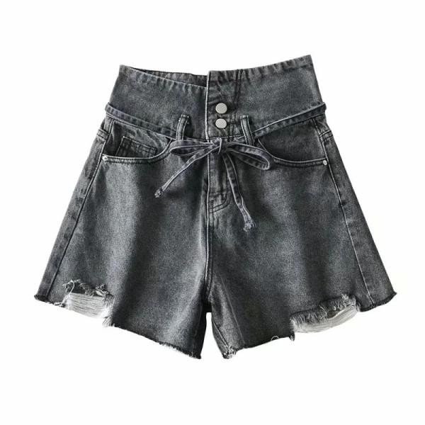 Női rövid farmer magas derékkal, szakadt elemekkel