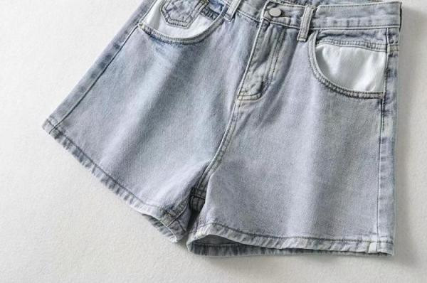 Νέο μοντέλο γυναικεία σορτς τζιν κατάλληλα για το καλοκαίρι