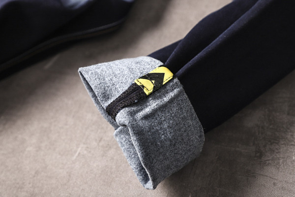 Ανδρικά μακριά τζιν με τσέπες