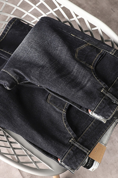 Meeste mustad teksad - sirge mudel