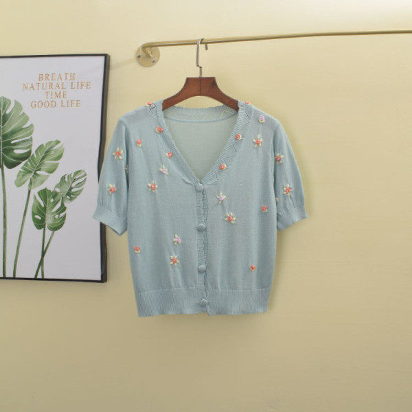 Naiste vest spitsikaelusega ja lühikeste varrukatega