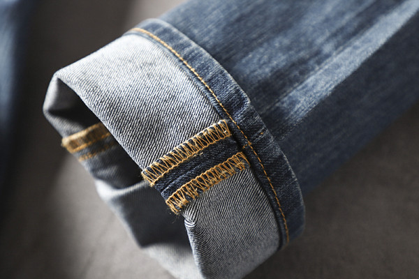 Ανδρικά τζιν casual με τσέπες