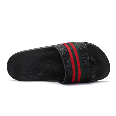 Alkalmi férfi papucs szegéllyel