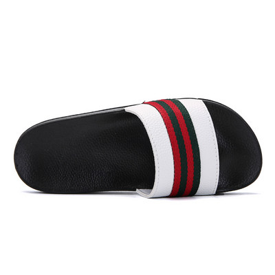 Alkalmi férfi papucs szegéllyel