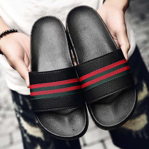 Alkalmi férfi papucs szegéllyel