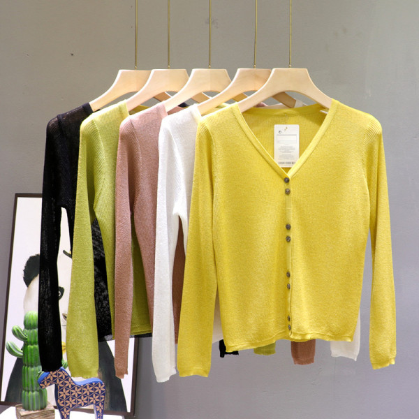 Hétköznapi női mellény hosszú ujjal és spitz nyakkivágással