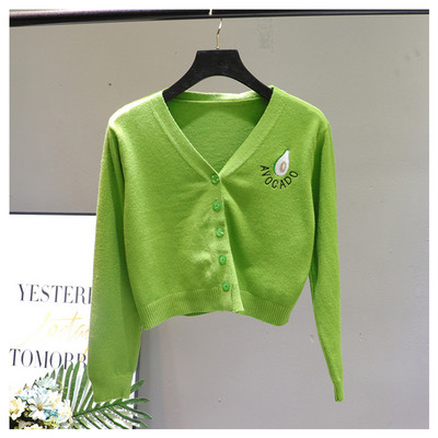 Γυναικεία ζακέτα με κεντήματα και ντεκολτέ 