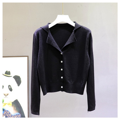 Sieviešu trikotāžas veste ar V veida kakla izgriezumu