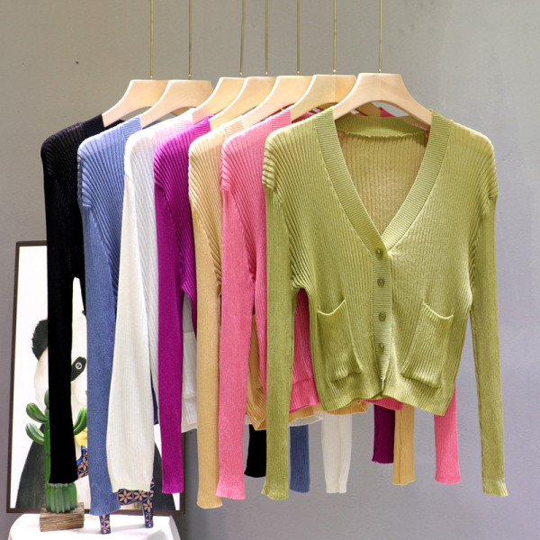 Naiste kahe tasku ja spitsikaelusega vest