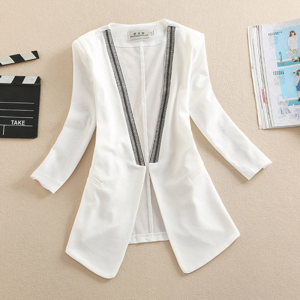 Pikk liibuv jope selja ja tüllvarrukatega