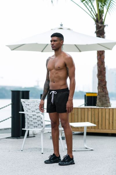 Vīriešu ātri žūstoši šorti ar saitēm un elastīgu jostasvietu