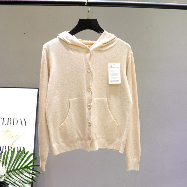 Naiste vabaaja vest kapuutsi ja taskutega