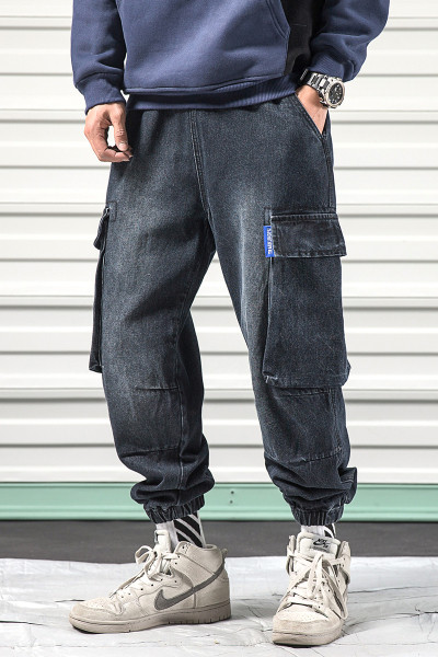 Model larg de blugi barbatesti cu buzunare si elastic