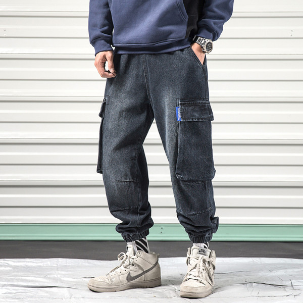 Model larg de blugi barbatesti cu buzunare si elastic