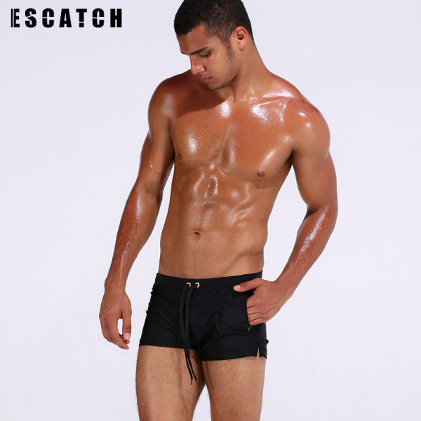 Férfi fürdőruha nyakkendővel és zsebekkel, két színben