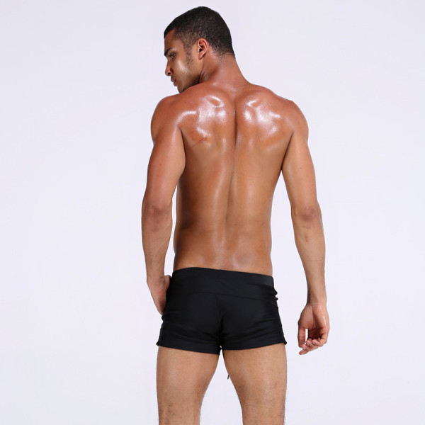 Férfi fürdőruha nyakkendővel és zsebekkel, két színben