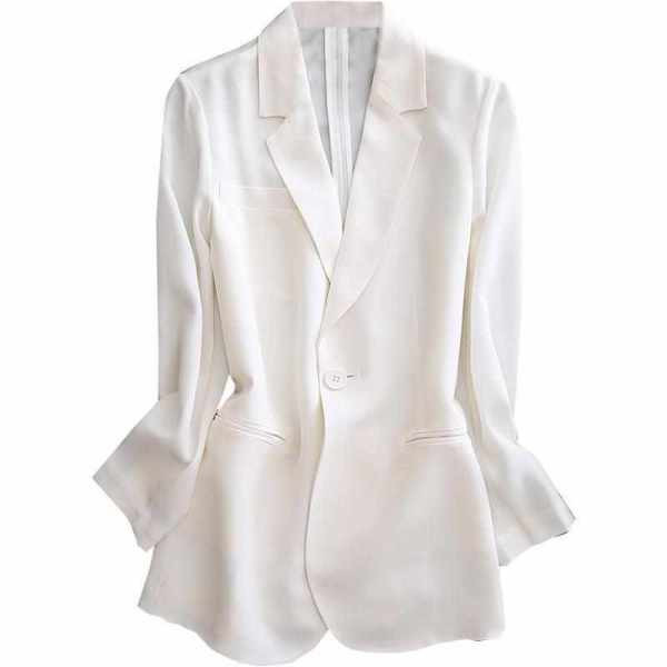 Hosszú testre szabott női kabát gombokkal