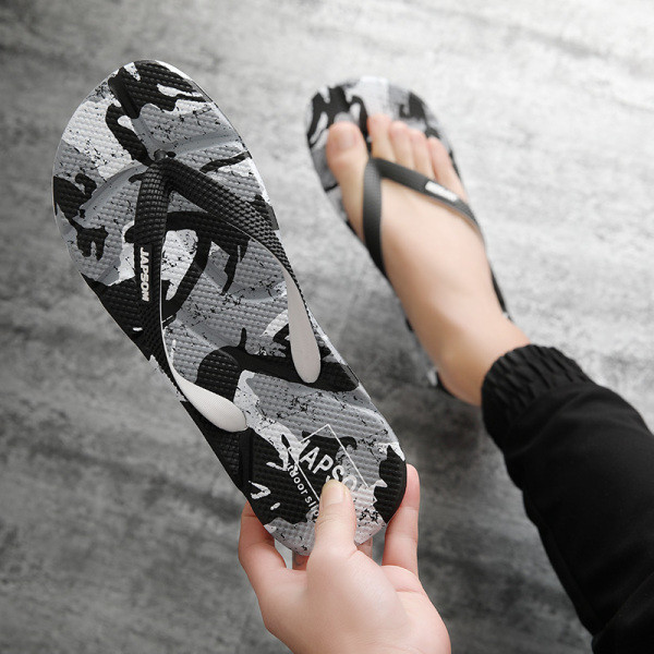 NOUL model de papuci casual barbatesti