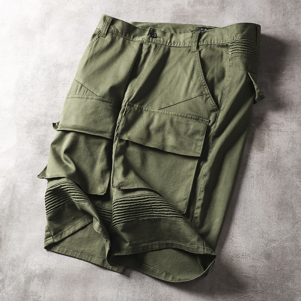 Ανδρικά παντελόνια 3/4 με τσέπες και πράσινο χρώμα