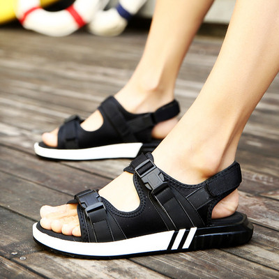 Ανδρικά σανδάλια με επίπεδη σόλα και βελκρό