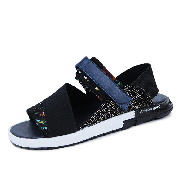 Moodsad plaastri ja mustriga meeste sandaalid