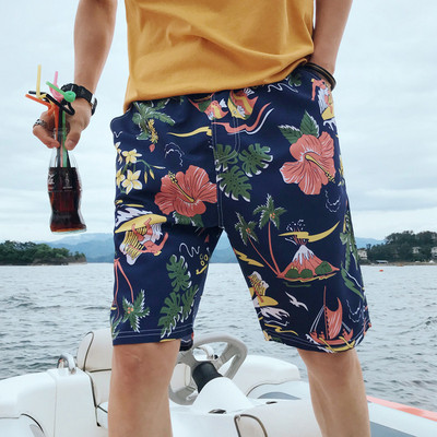 Νέο μοντέλο σορτς  κατάλληλα για την παραλία