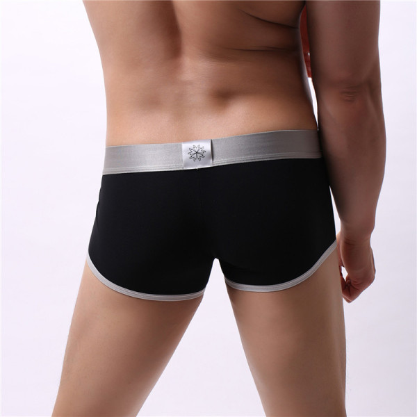 Mitmes värvitoonis kirjaga meeste bokserid