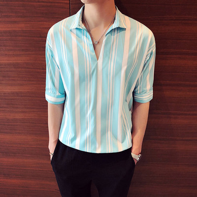 Καλοκαιρινό ανδρικό ριγέ πουκάμισο με λαιμόκοψη