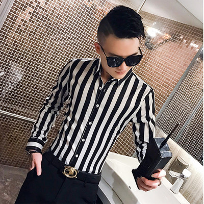 Meeste triibuline särk 3/4 ehk pikkade varrukate ja nööpidega - kaks mudelit