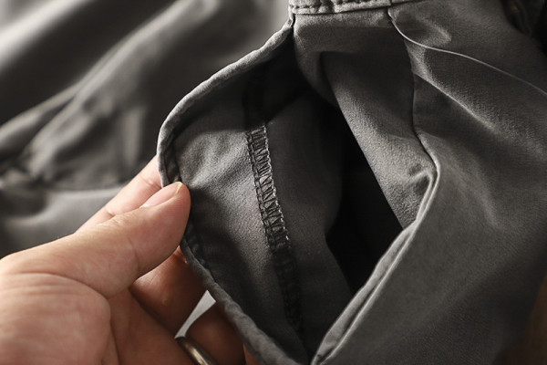 Μοντέρνα ανδρικά σορτς με μήκος 3/4