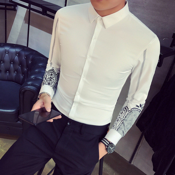 Modern testhezálló ing mintás ujjakkal